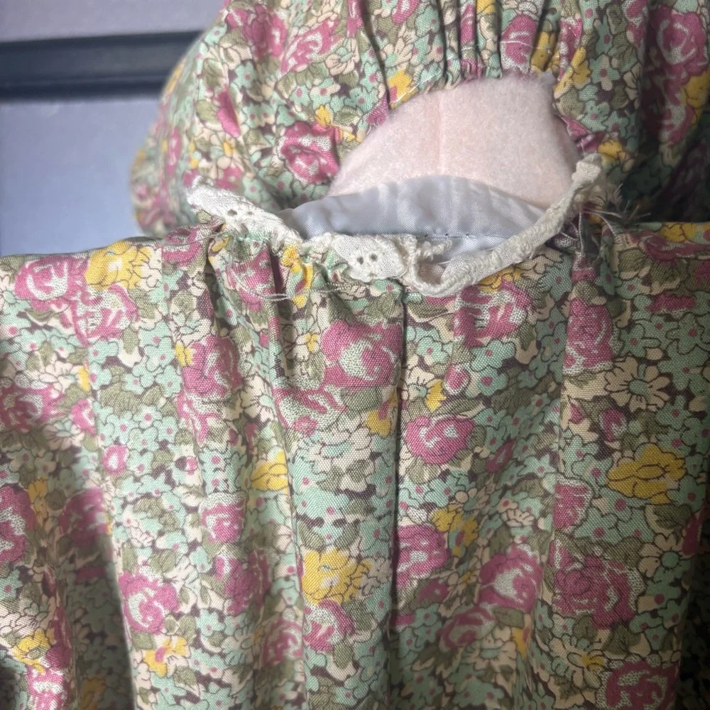 Collections Etc granny, vacuum cover